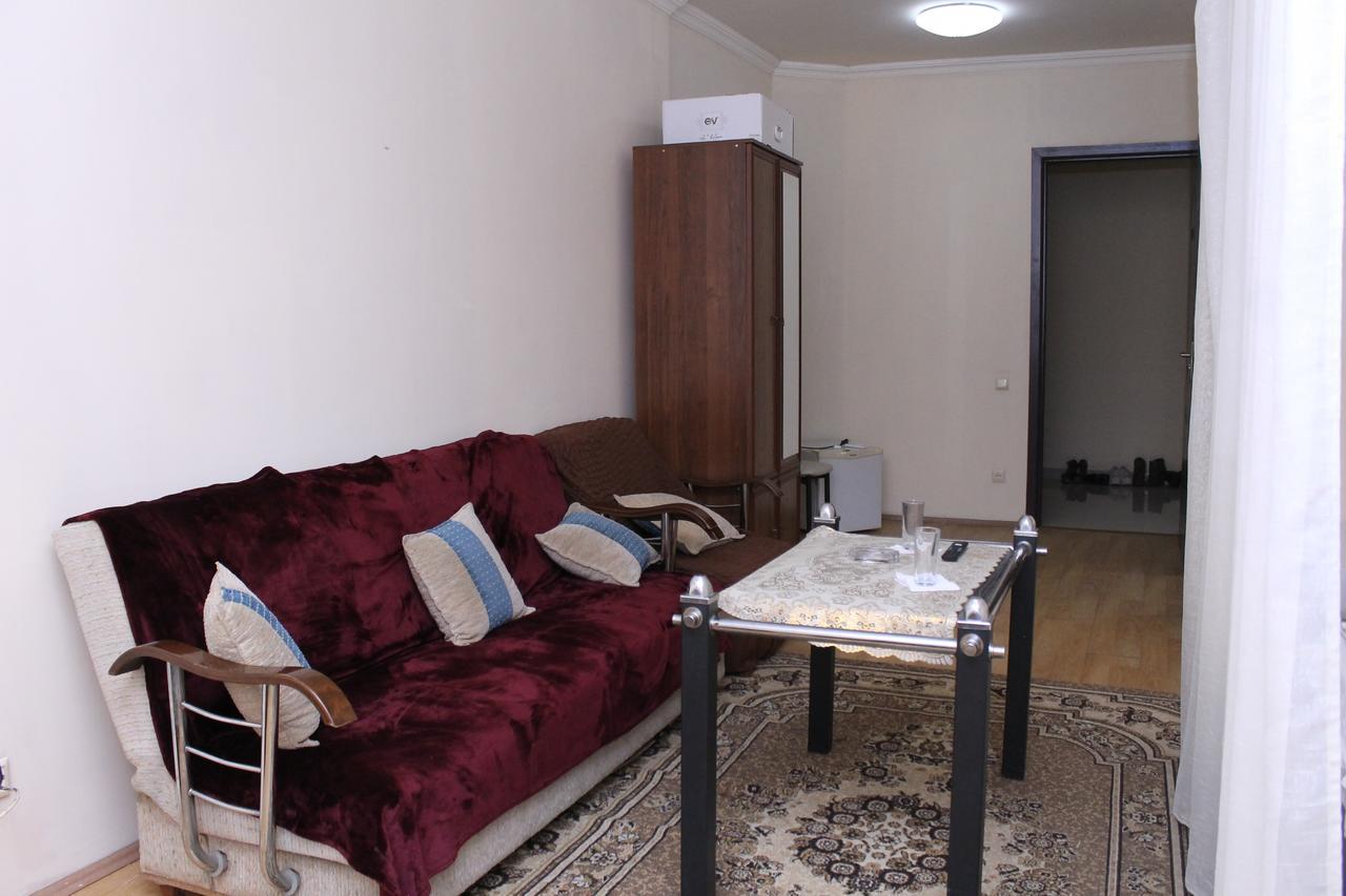 Hotel Hayat バトゥーミ エクステリア 写真